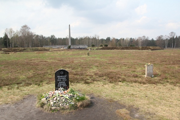 Bergen-Belsen   112.jpg